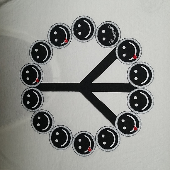 LAUREN MOSHI Smiling Peace Tee - Picture 7 of 12